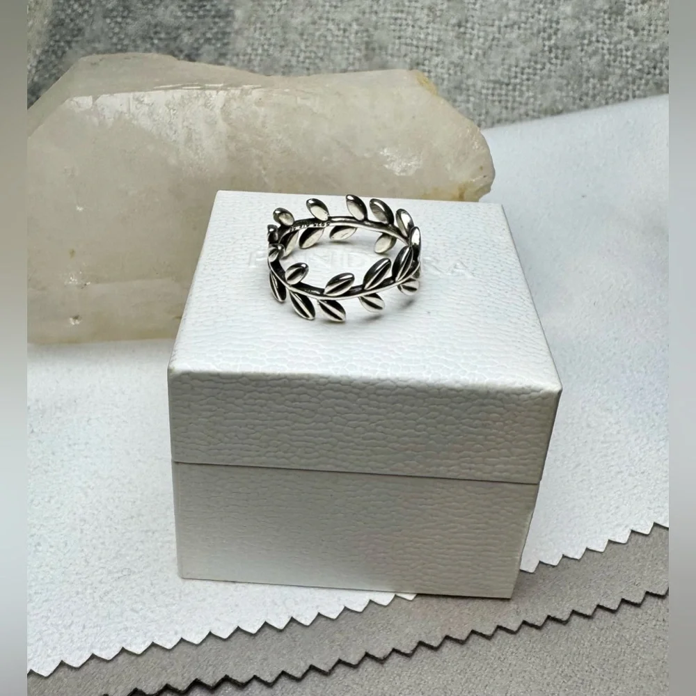 Authentic Retired Pandora Laurel Wreath Ring S925 Size 8.5 - Picture 4 of 12